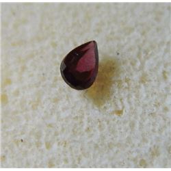 GEM STONE - PEAR FACETETED GARNET 5.9L X 4.0W X 2.9H mm - ~CT