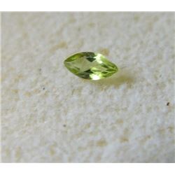 GEM STONE - MARQUIS FACETED PERIDOT 5.5L X 2.8W X 2.1H mm - ~CT
