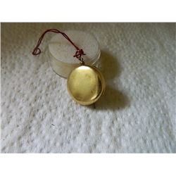 ANTIQUE "ROLLED GOLD" RETRACTABLE POCKET WATCH HOLDER PIN