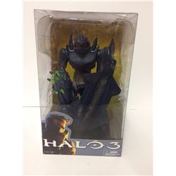 VERY RARE HUNTER DELUXE ACTION FIGURE BY BUNGIE FACTORY SEALED