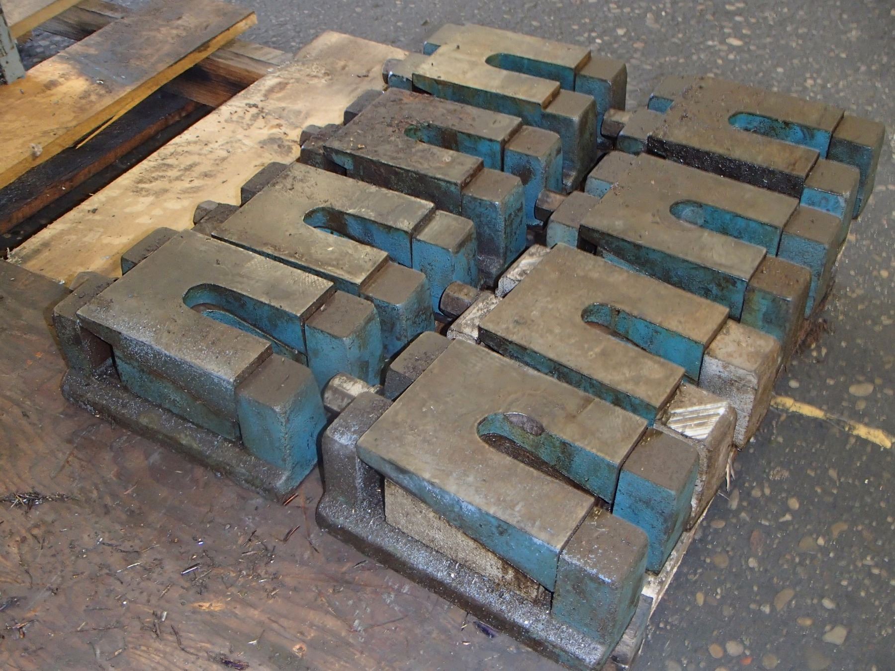 Adjustable Machine Leveling Stands, 8.5