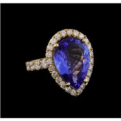 9.00 ctw Tanzanite and Diamond Ring - 14KT Yellow Gold