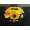 Image 1 : Dewalt 1/4 inch metal grinding discs