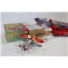 Image 2 : THREE RETRO TIN TOYS