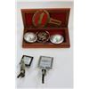 Image 2 : CASE OF VINTAGE VEHICLE HOOD ORNAMENTS