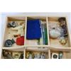 Image 2 : TRAY OF MINIATURE COLLECTIBLES