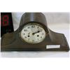 Image 2 : VINTAGE MANTLE CLOCK AND DIGITAL WALL CLOCK