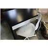 Image 2 : SMALL MODERN DESK AND WHITE OFFICE CHAIR