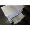 Image 2 : NEW WHITE HOME ELEGANCE 3 DRAWER NIGHTSTAND RETAIL $249