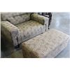 Image 2 : MODERN OVERSIZED CHAIR AND STORAGE OTTOMAN