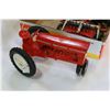 Image 2 : TRU SCALE TRACTOR AND OTHER COLLECTIBLE VEHICLES