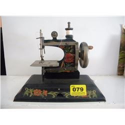 MINIATURE VINTAGE HAND CRANK SEWER