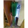 Image 1 : NEW GREEN PILSNER PATIO UMBRELLA