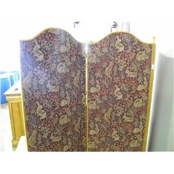 PEDI POINT ROOM DIVIDER