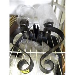 2 LED WALL MOUNTED LIGHT FIXTURES