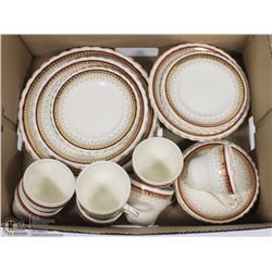 1951 J&G MEAKIN GOLD AND BURGUNDY DISH SET