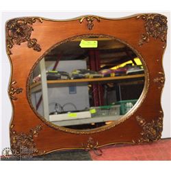 BROWN WOODEN ANTIQUE MIRROR