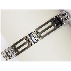 #18-STAINLESS STEEL MEN'S BRACELET (APP 50G)