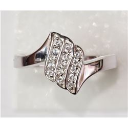 #30-STERLING SILVER CUBIC ZIRCONIA RING (APP 3.7G)