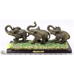 3 ELEPHANT WILDLIFE ORNAMENT