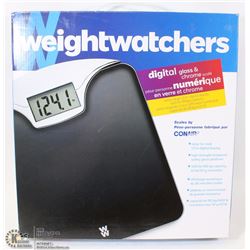 WEIGHTWATCHERS DIGITAL GLASS & CHROME SCALE