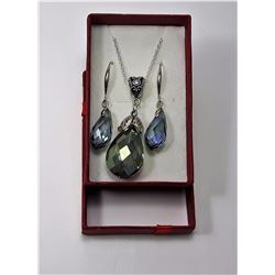 15 - IRIDESCENT GREY SWAROVSKI CRYSTAL SET