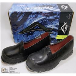 ACTON SIZE 4 RUBBER OVERSHOE WORK SHOES