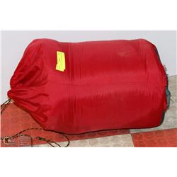 HILLARY FULL SIZE SLEEPING BAG - RED