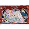 Image 1 : FLAT OF ARTS AND CRAFT SUPPLIES, INCLUDES BEADS,