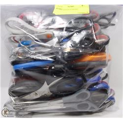 BAG OF SEIZED SCISSORS