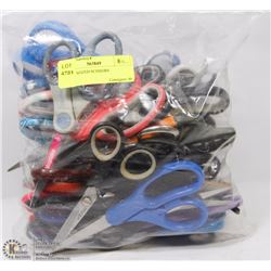 BAG OF SEIZED SCISSORS