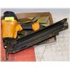 Image 1 : BOSTITCH 28WW NAIL GUN WITH BUNCH OF NAILS