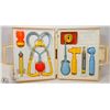 Image 1 : 1977 FISHER PRICE MEDICAL KIT TOY