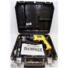Image 1 : DEWALT 1/2" HEAVY DUTY HAMMER DRILL IN BOX