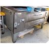 Image 1 : BAKERS PRIDE PIZZA/OVEN 79" WIDE