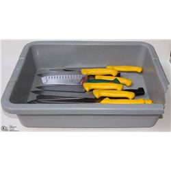 LOT OF 15 KITCHEN KNIVES