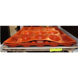 SILICONE BAKING MATS. INCLUDES 4 MINI LOAF &