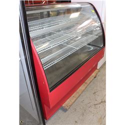 REFRIDGERATED CURVED GLASS DISPLAY CASE WITH