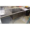 Image 1 : TRIPLE SINK, STAINLESS STEEL WITH 2 WIDE TABLES