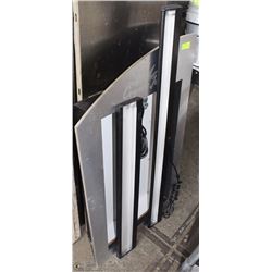 LITE SIGN AND 2 STRIP LIGHTS