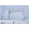 Image 3 : WHITE FREEZER CHEST