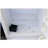 Image 4 : UPRIGHT FREEZER