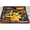 Image 1 : FLAT OF ASSORTED TOOLS, INCLUDING SOME DEWALT
