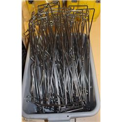 TOTE OF METAL POT HOLDERS