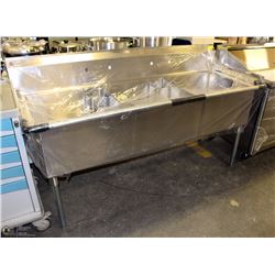 ME#24, TRIPLE COMPARTMENT S/S SINK 24"X24"X14"
