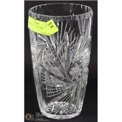 PINWHEEL CRYSTAL VASE