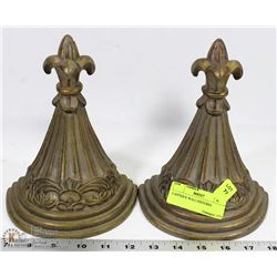 2 VINTAGE WALL SCONCES/SHELVES