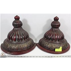 2 RED WALL SCONCES/SHELVES