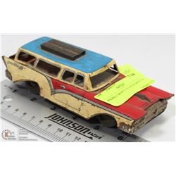 RED/BLUE/WHITE STATION WAGON