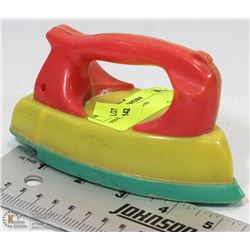 VINTAGE TOY IRON